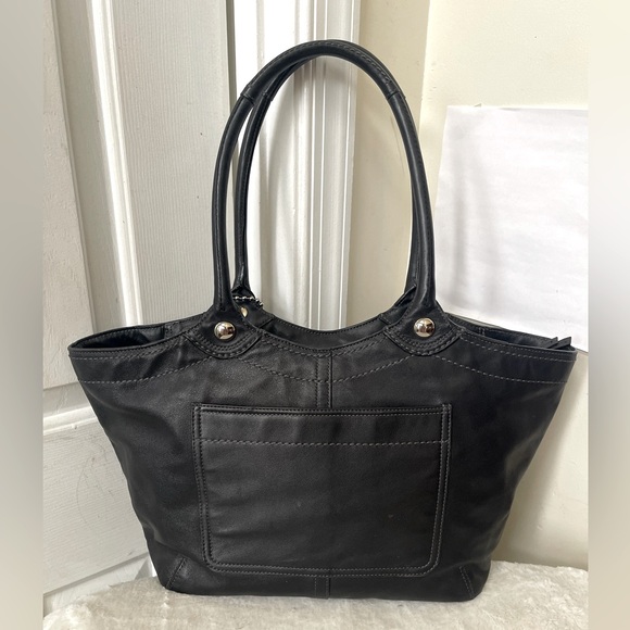 Coach Bleecker legacy Shoulder Bag EUC - Picture 3 of 11